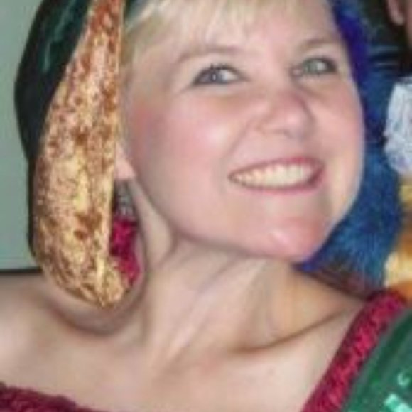 Meet your Posher, Jodi - Picture 2 of 5